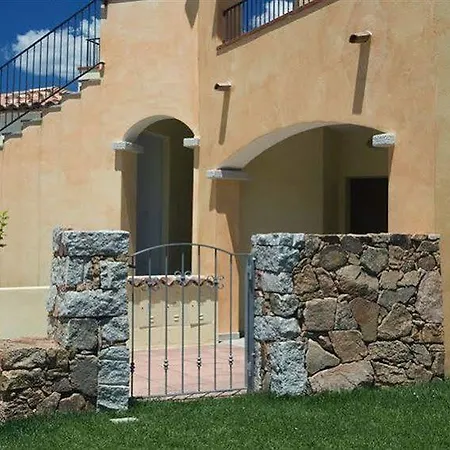 شقة فندقية Villaggio Turchese 4*